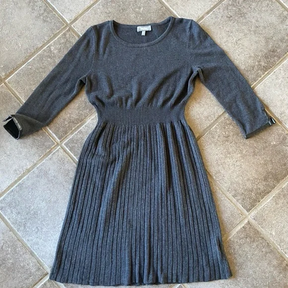 Neiman Marcus, Gray sweater dress, Size Small with faux leather trim at cuffs - Picture 1 of 9